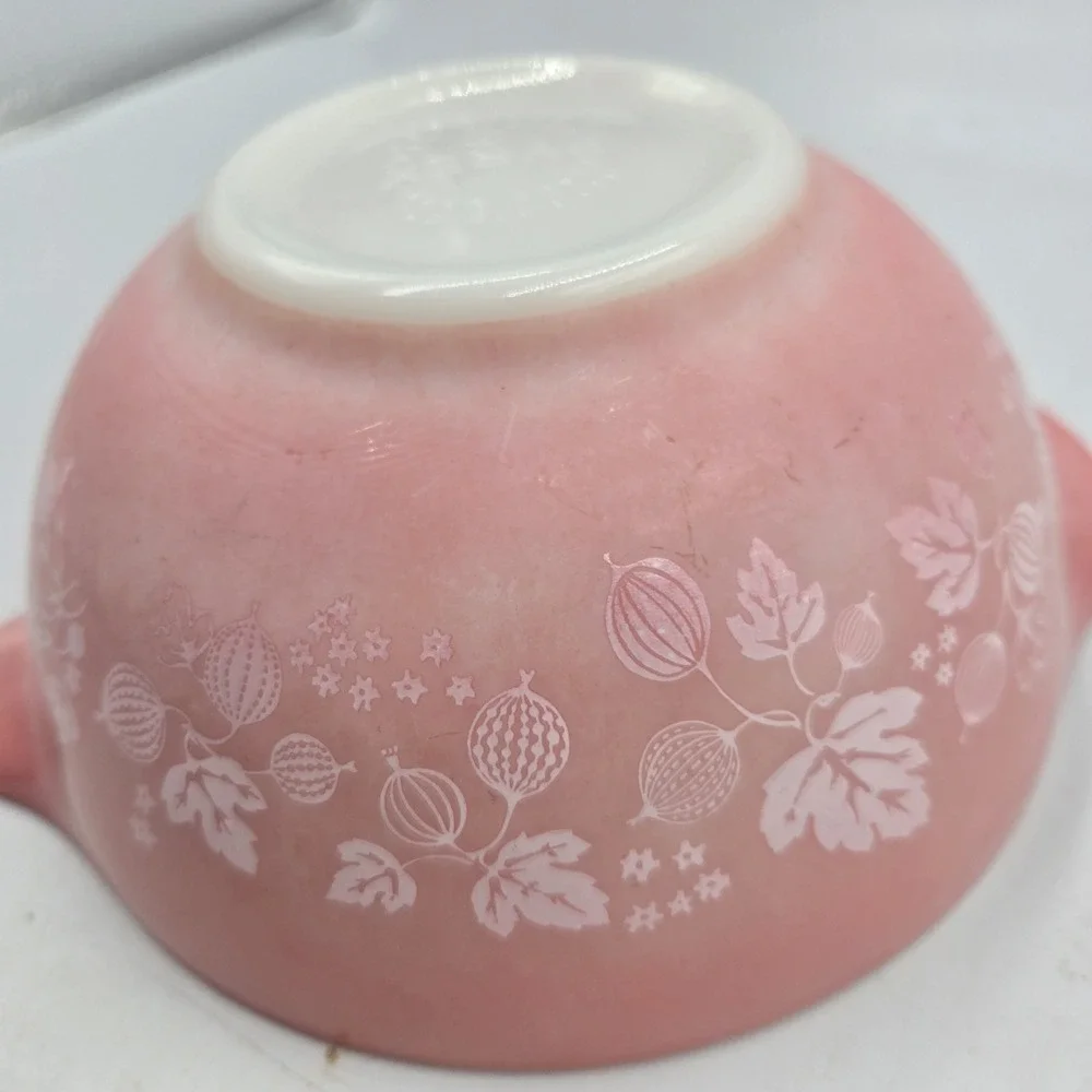Vintage Pyrex Pink Gooseberry 442 Cinderella Nesting Bowl 1 1/2 Quart Slght Fade